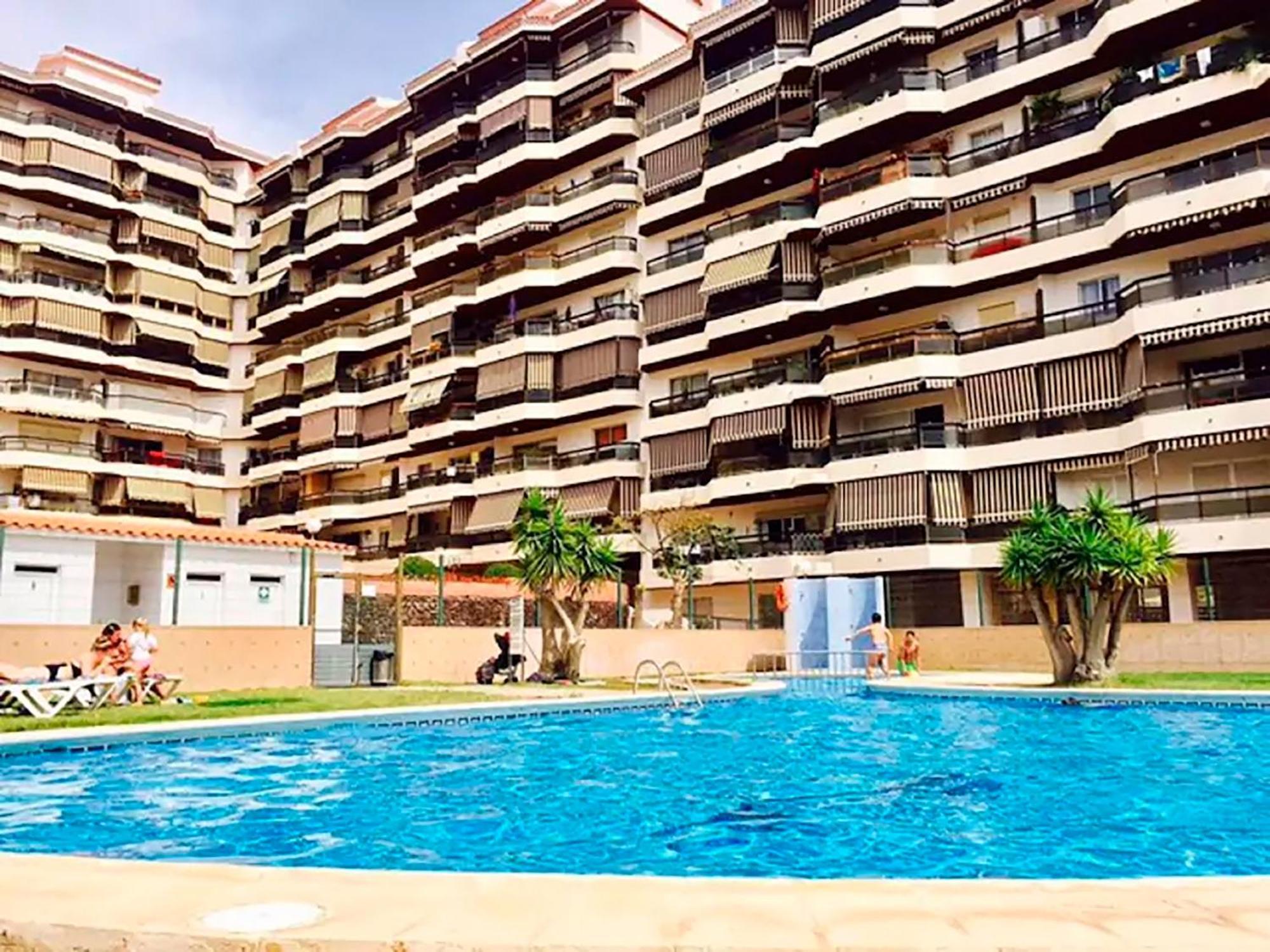 Espacioso Primera Línea De Playa Apartamento *